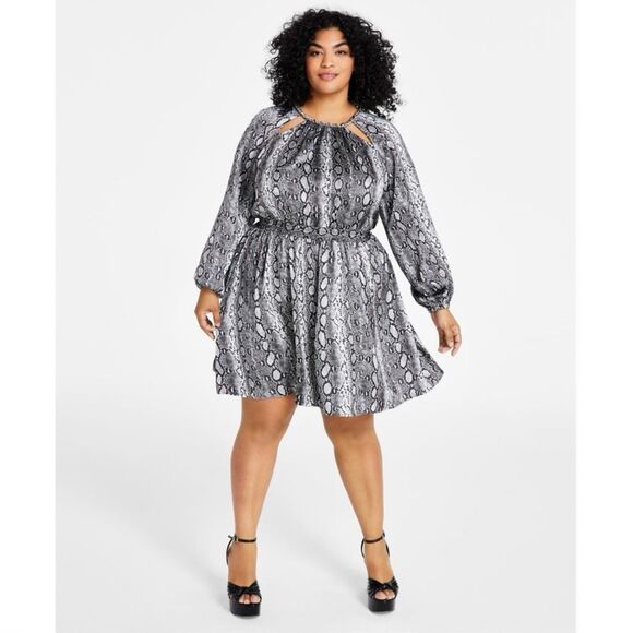 NWT Michael Kors above knee Cocktail Dress. Snake print  Size 3X. - Picture 2 of 13